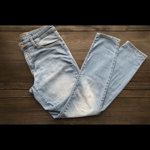 Light Wash Universal Thread Jeans